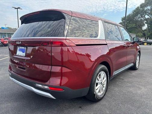2023 Kia Carnival LX