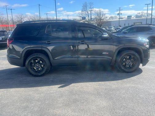 2021 GMC Acadia AT4