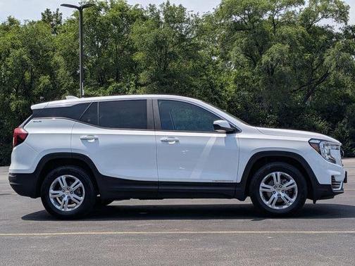 Summit White 2024 GMC Terrain SLE