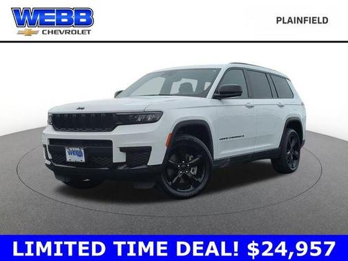 Bright White Clearcoat 2023 Jeep Grand Cherokee L Laredo SUV