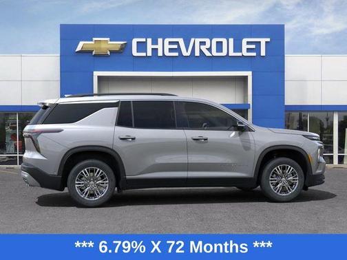 2025 Chevrolet Traverse LT