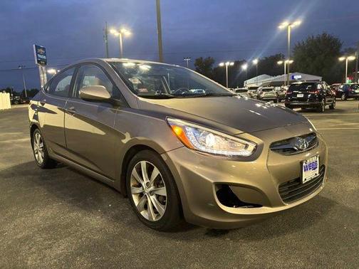 2014 Hyundai Accent GLS