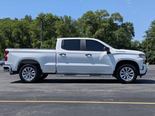 Summit White 2019 Chevrolet Silverado 1500 Custom