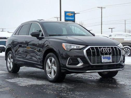 2022 Audi Q3 40 Premium