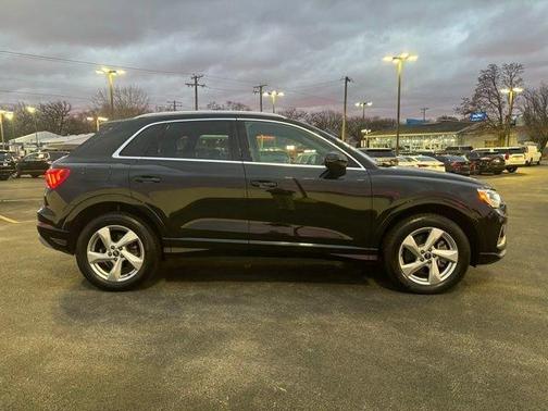 2022 Audi Q3 40 Premium