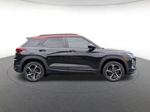 Mosaic Black Metallic 2023 Chevrolet Trailblazer RS
