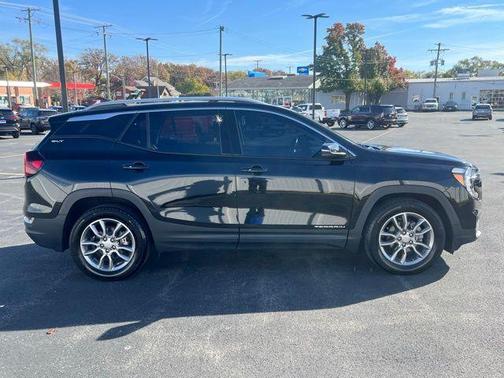 2022 GMC Terrain SLT