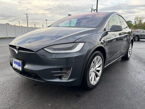 Gray 2017 Tesla Model X 90D