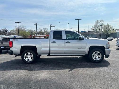 Silver Ice Metallic 2018 Chevrolet Silverado 1500 LT