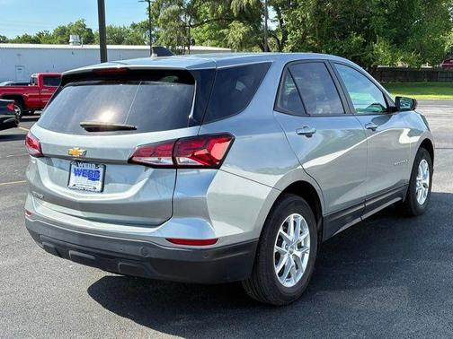 Sterling Gray Metallic 2024 Chevrolet Equinox LS
