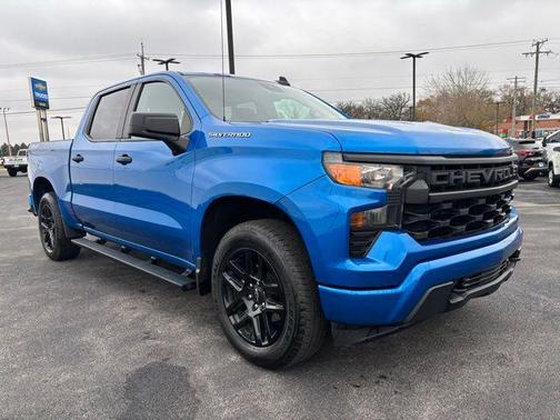 2022 Chevrolet Silverado 1500 Custom
