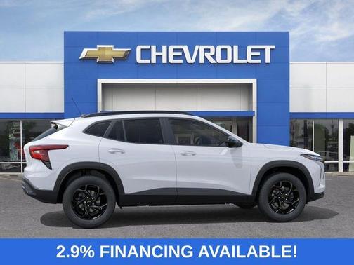 Summit White 2026 Chevrolet Trax LT