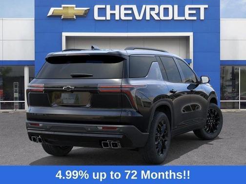 Mosaic Black Metallic 2026 Chevrolet Traverse LT