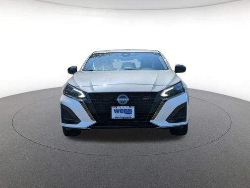 White 2024 Nissan Altima 2.5 SR