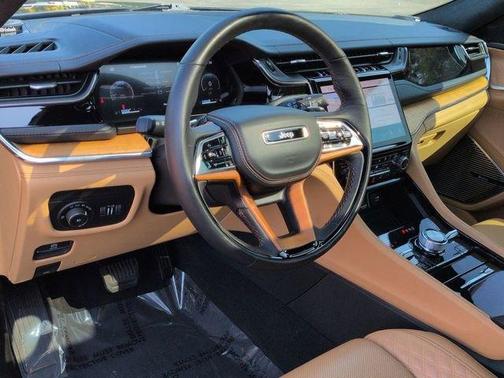 2023 Jeep Grand Cherokee L Summit