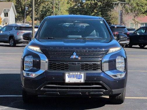 2023 Mitsubishi Outlander SE Black Edition