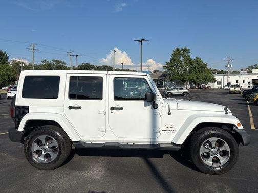 2017 Jeep Wrangler Unlimited Sahara