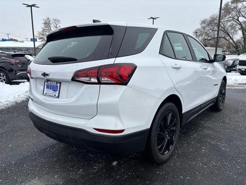 2023 Chevrolet Equinox LS