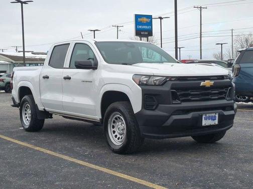 2024 Chevrolet Colorado WT
