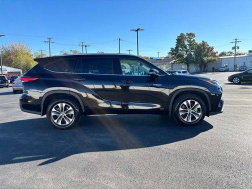 2021 Toyota Highlander Hybrid XLE