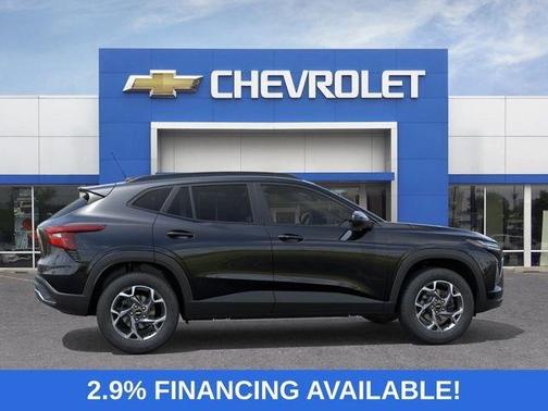Mosaic Black Metallic 2026 Chevrolet Trax LT