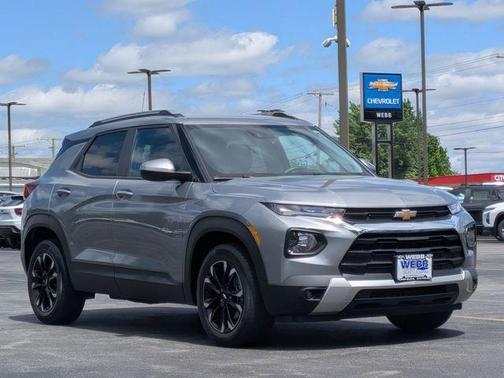 Sterling Gray Metallic 2023 Chevrolet Trailblazer LT