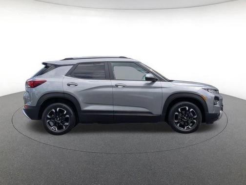 Sterling Gray Metallic 2023 Chevrolet Trailblazer LT