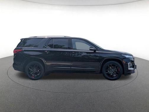 Mosaic Black Metallic 2023 Chevrolet Traverse Premier