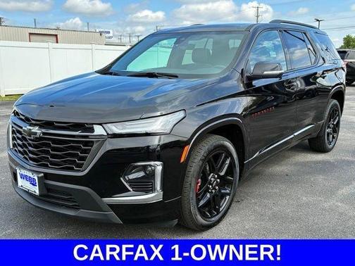 Mosaic Black Metallic 2023 Chevrolet Traverse Premier