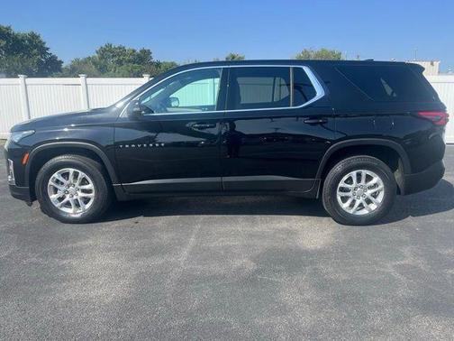 2022 Chevrolet Traverse LS