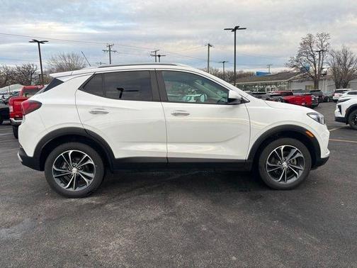 2022 Buick Encore GX Select