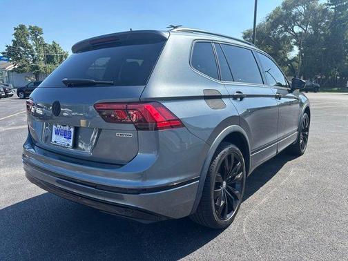 2020 Volkswagen Tiguan 2.0T SE R-Line Black