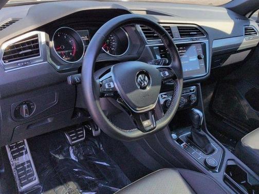2020 Volkswagen Tiguan 2.0T SE R-Line Black