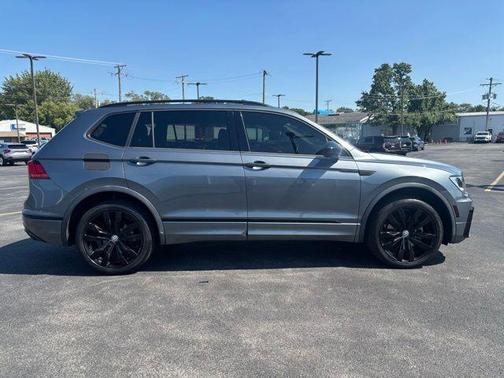 2020 Volkswagen Tiguan 2.0T SE R-Line Black