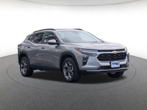 Sterling Gray Metallic 2025 Chevrolet Trax LT