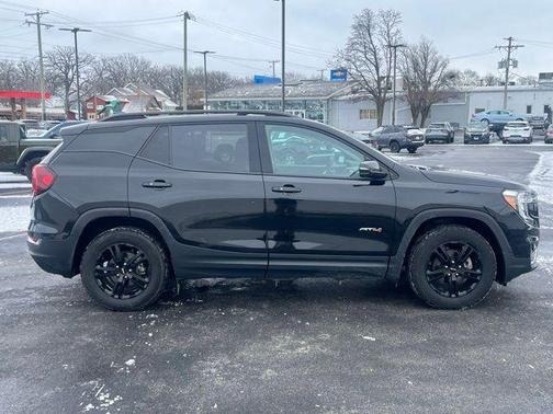 2022 GMC Terrain AT4