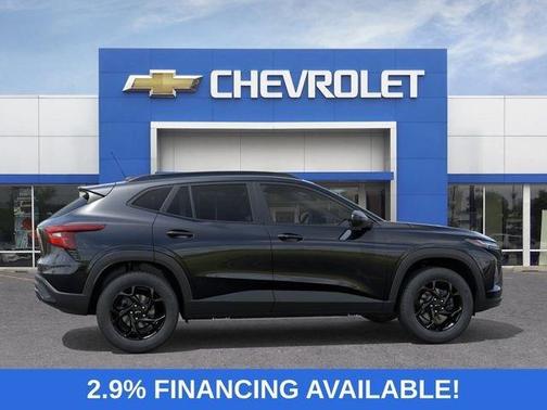 Mosaic Black Metallic 2026 Chevrolet Trax LT