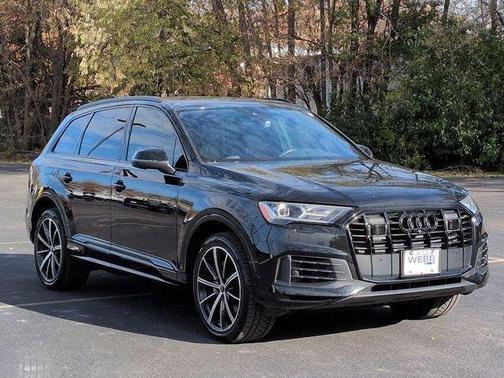 2022 Audi Q7 55 Premium Plus