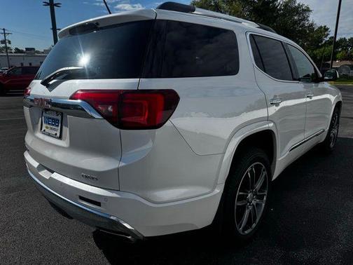White Frost Tri-Coat 2018 GMC Acadia Denali