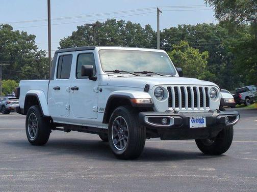 2023 Jeep Gladiator Overland