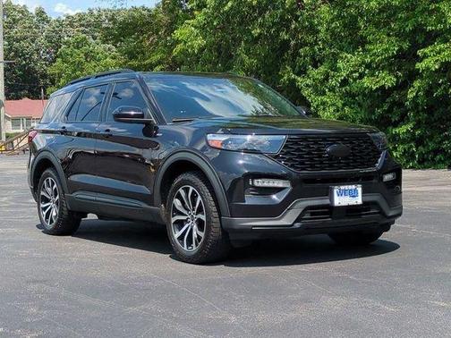 2022 Ford Explorer ST-Line