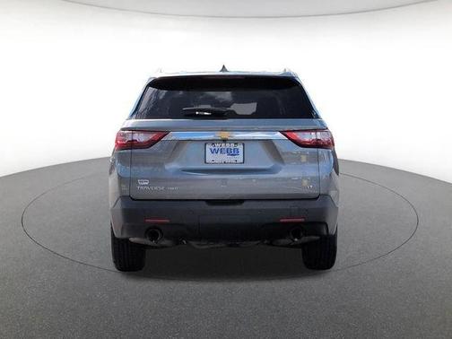 Satin Steel Metallic 2018 Chevrolet Traverse LT Cloth