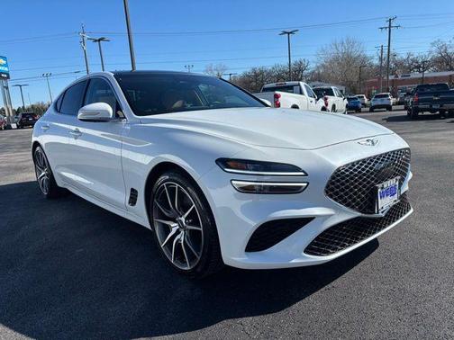 Uyuni White 2022 Genesis G70 2.0T