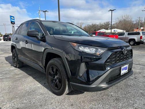 2020 Toyota RAV4 LE