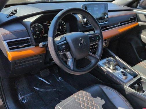 2022 Mitsubishi Outlander SEL