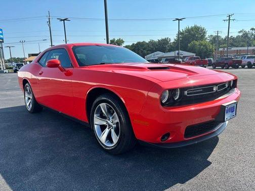 2016 Dodge Challenger SXT