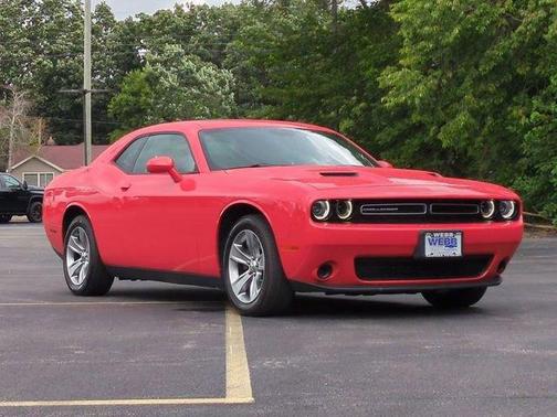 2016 Dodge Challenger SXT