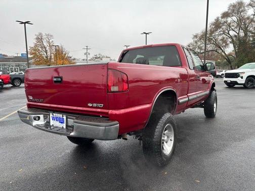 2000 Chevrolet S-10 LS Extended Cab