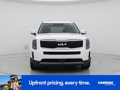 White 2022 Kia Telluride S