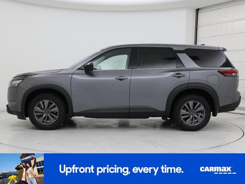 2023 Nissan Pathfinder S
